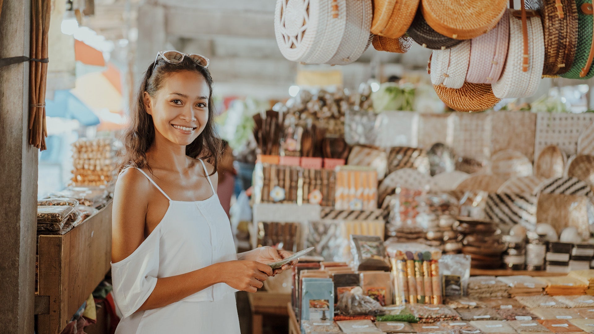 How to Achieve a Radiant Sun-Kissed Look with Tropical Glow Lightroom Presets